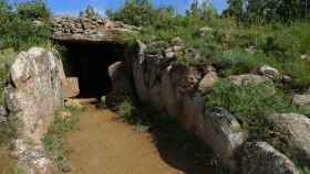 Imagen del dólmen de Llanera (Lleida), en cuyo bosque se perdió el niño de 8 años encontrado este martes en buen estado / XAVIER SUNYER - WIKIMEDIA COMMONS