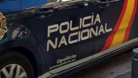 Vehículo de la Policía Nacional, cuerpo que ha participado en la operación de Badalona / EP