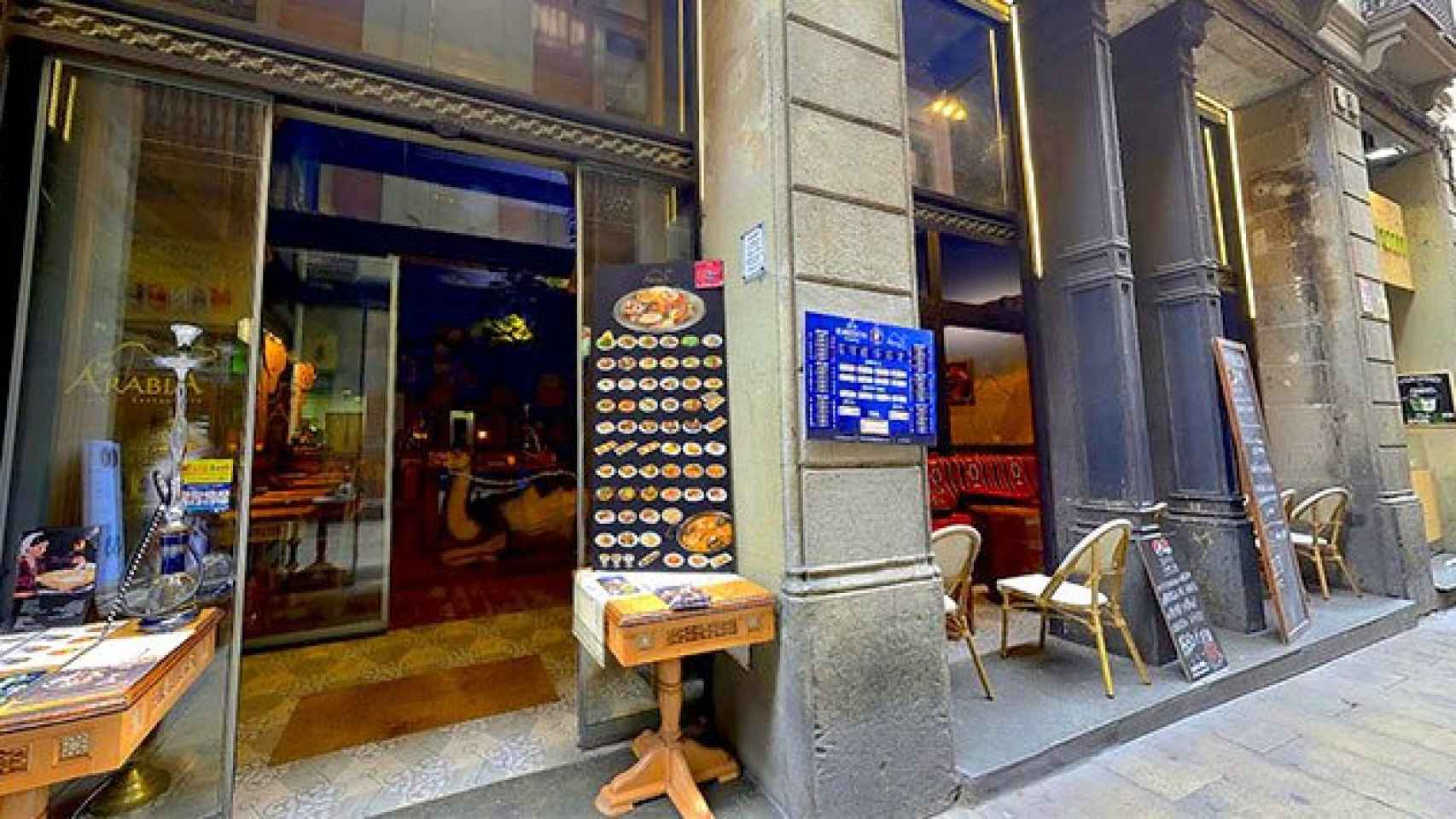 El Café Arabia, en la calle Escudellers de Barcelona, donde se anuncia la reunión entre musulmanes / CG