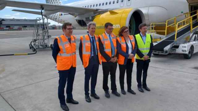 El avión A320neo de Vueling tras aterrizar en Lyon / VUELING