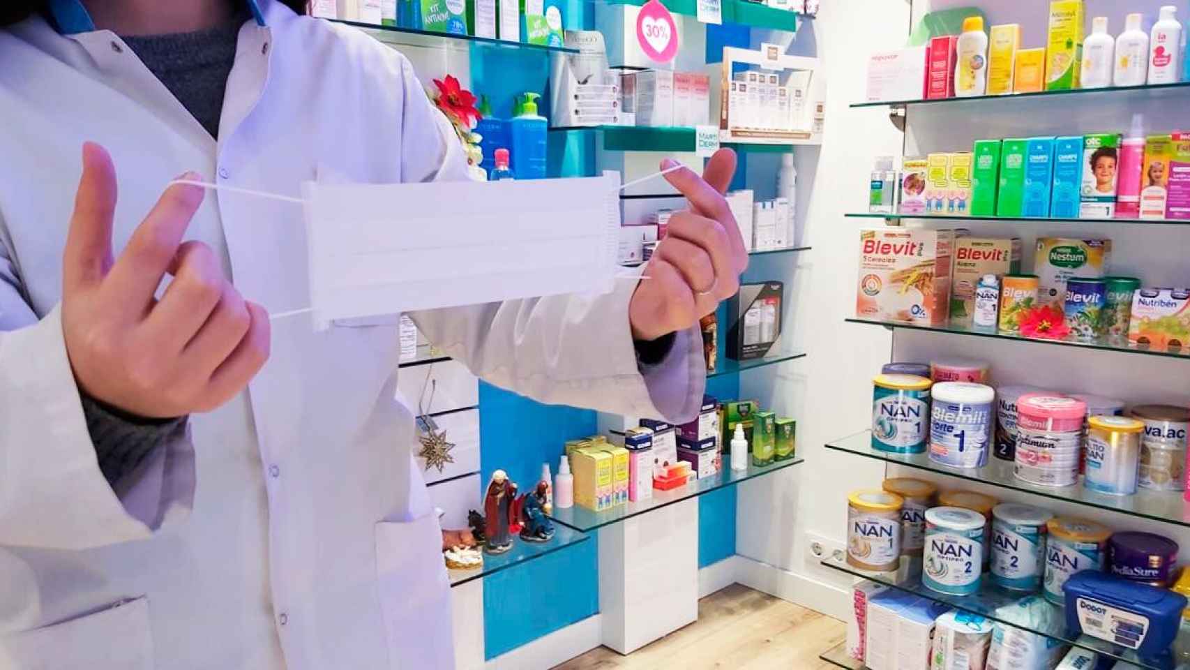 Mascarillas de papel en farmacias / CG