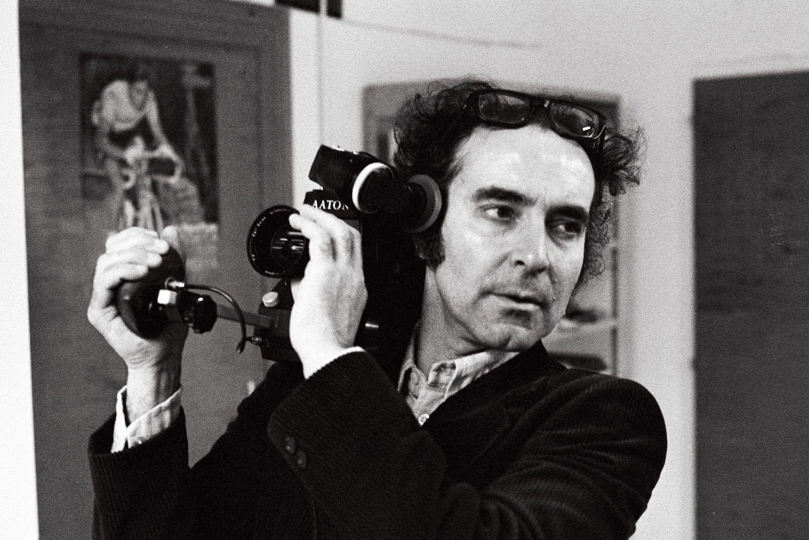 Godard y la famosa cámara Aaton que mandó diseñar a Jean Pierre Beauviala.