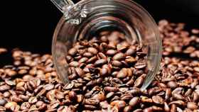 Granos de café, un producto con alto contenido de cafeína / PIXABAY