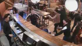 Una imagen de las agresiones en el interior del pub