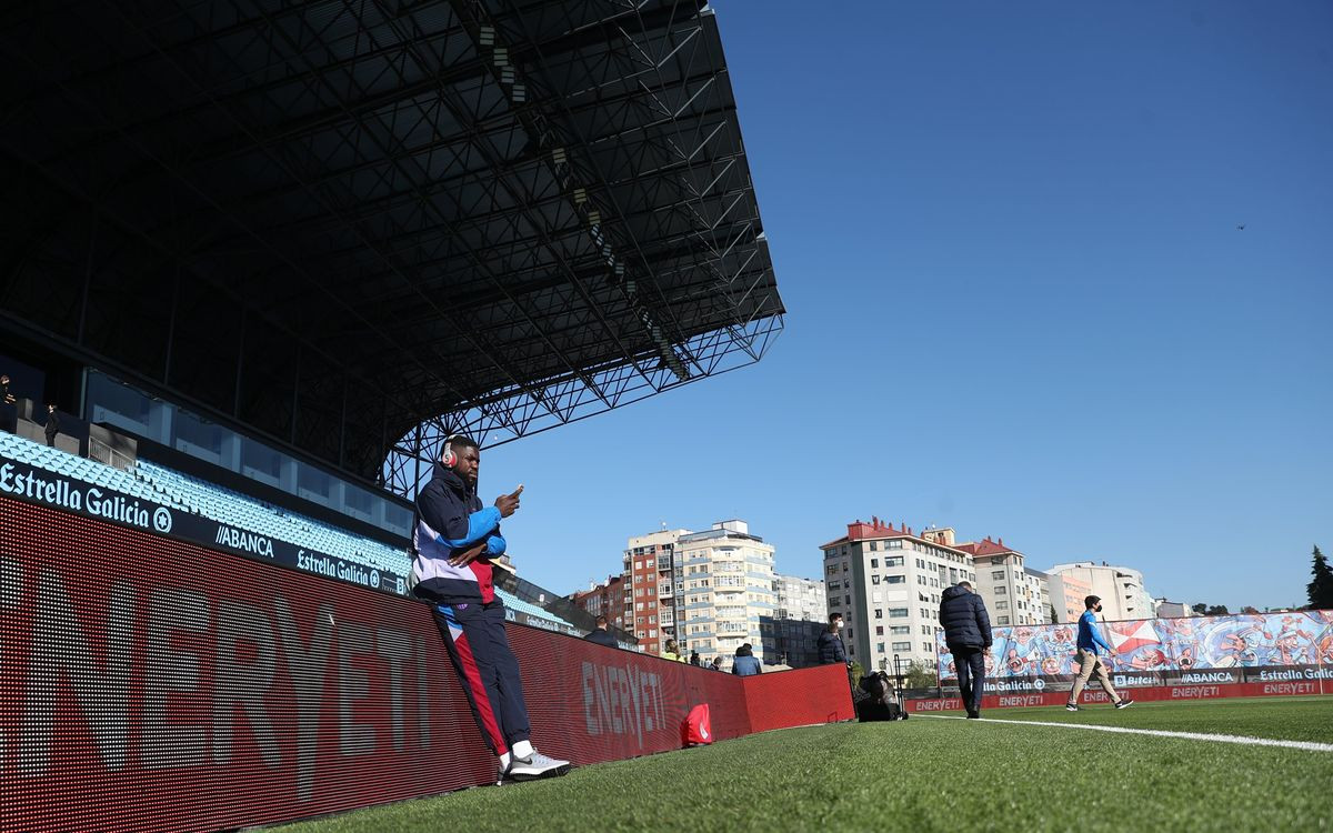 Samuel Umtiti, antes de un partido del Barça en Balaídos / FCB