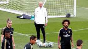 Zidane en un entrenamiento del Real Madrid / EFE