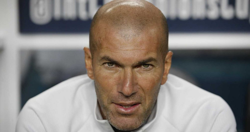 Zidane contempló desde su casa el tropiezo del Barça | EFE