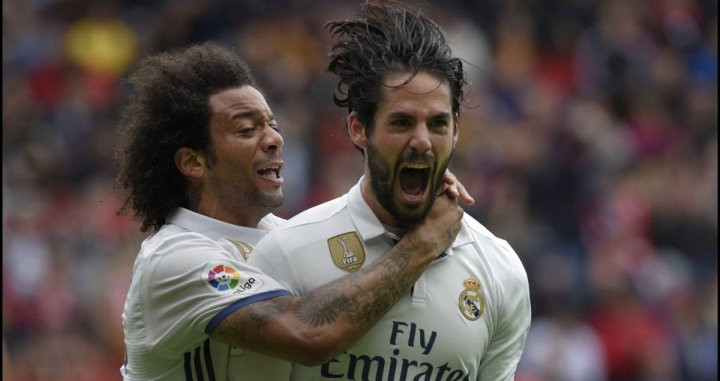 Marcelo e Isco celebrando un gol con el Real Madrid / EFE