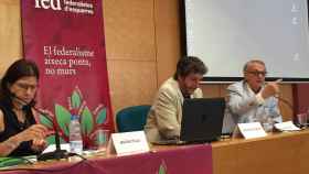 Antón Costas, en el debate organizado por Federalistes de Izquierda y Economistas frente a la crisis, junto a José Moisés Martín /CG