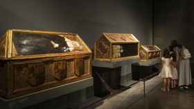 Tres de las cajas mortuorias expuestas en Lleida que deben ser devueltas Sijena / EFE