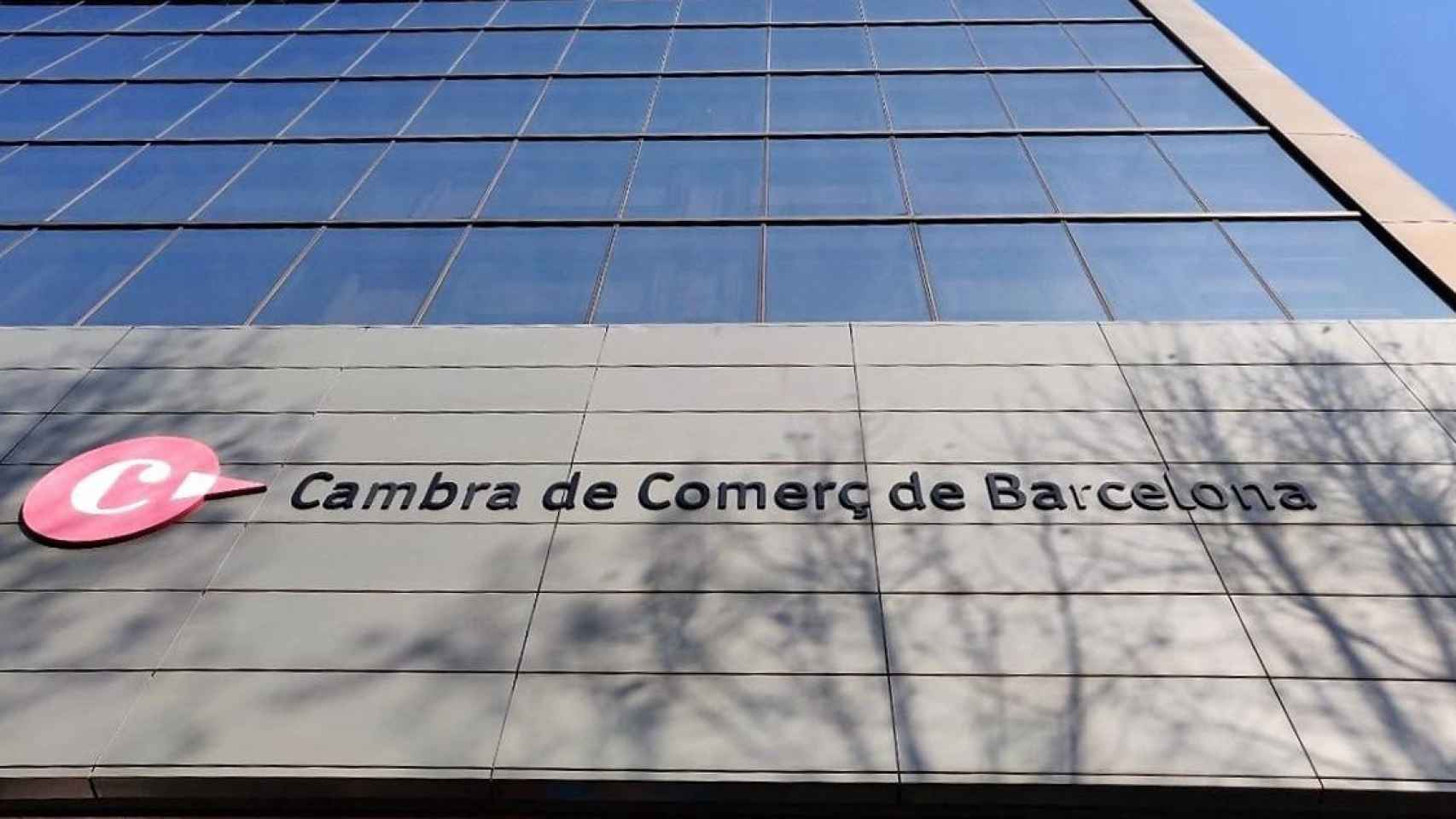 Fachada de la Cambra de Comerç de Barcelona, que garantiza el voto secreto en el manifiesto de apoyo al CxR / EUROPA PRESS
