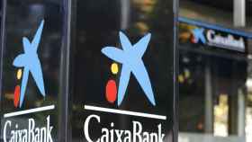 Logo de Caixabank en su sede en Madrid / EP