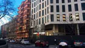 Imagen de una promoción en el barrio del Eixample de Barcelona en la que se buscan nuevos propietarios / CG