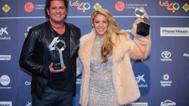 Shakira y su compañero Juan Carlos en el hit 'La Bicicleta' / CHANCE