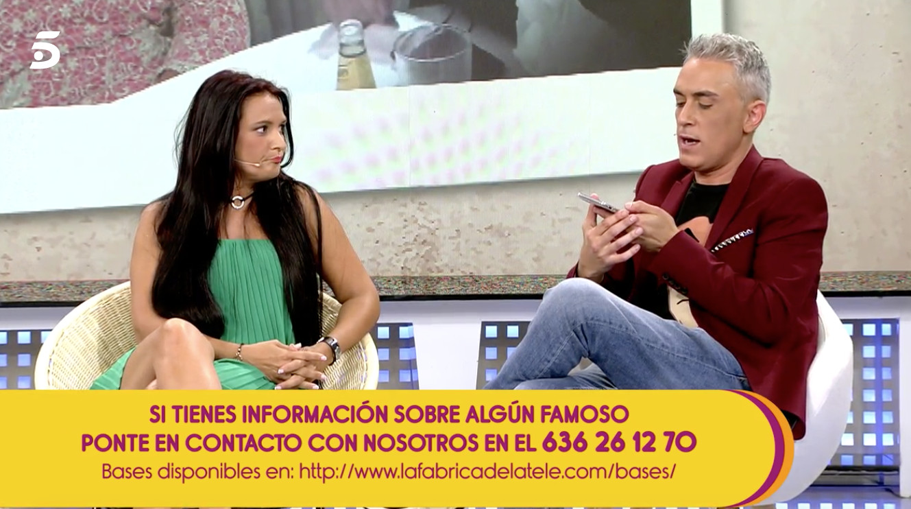 Gema Serrano y Kiko Hernández hablando sobre Arrocet en 'Sálvame' / MEDIASET