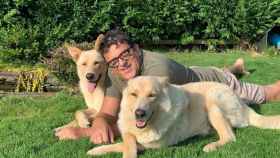 Octavio Villazala, un amante de los perros que ha salvado la vida gracias a un chequeo rutinario de cáncer de colon / FACEBOOK