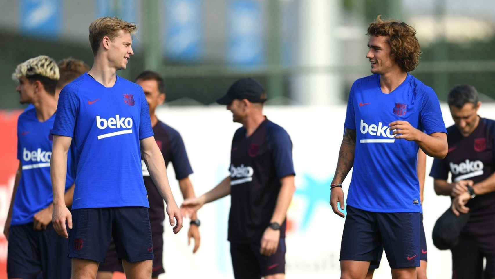 Antoine Griezmann y Frenkie De Jong en su primer entrenamiento con el FC Barcelona / TWITTER