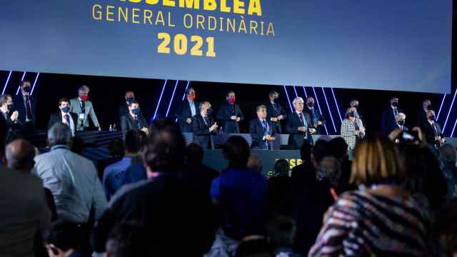 La junta directiva de Laporta en la asamblea de socios compromisarios del FC Barcelona / FCB