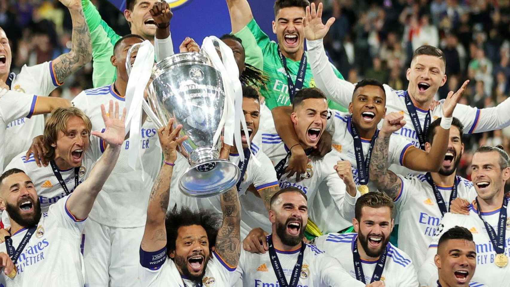 Los jugadores del Real Madrid, eufóricos, tras ganar la Champions League / EFE