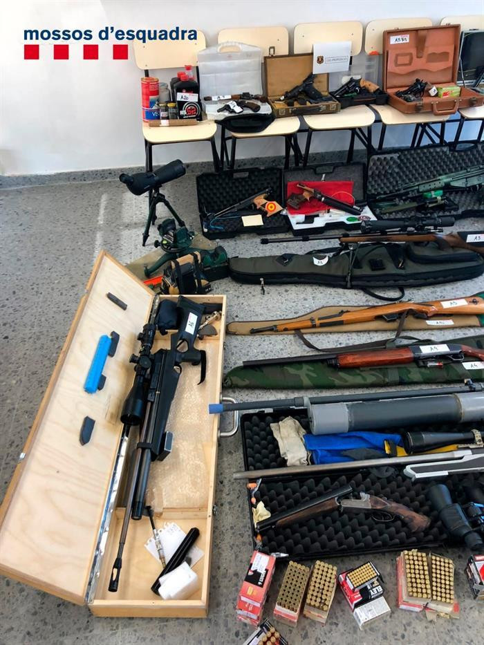 Armas del francotirador que quería matar a Pedro Sánchez