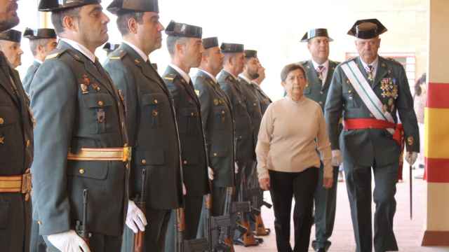 La delegada del Gobierno en Cataluña, Teresa Cunillera, junto al jefe de la Guardia Civil en la comunidad, Pedro Garrido / GOBIERNO