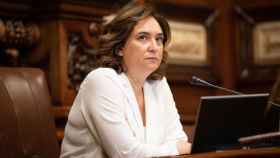 La alcaldesa de Barcelona, Ada Colau, participa en el pleno extraordinario sobre vivienda en el ayuntamiento / EP