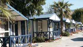 Los bungalows felices que el camping Don Cactus pone al servicio de las familias en paro.