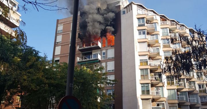 Incendio ronda General Mitre Barcelona / CG