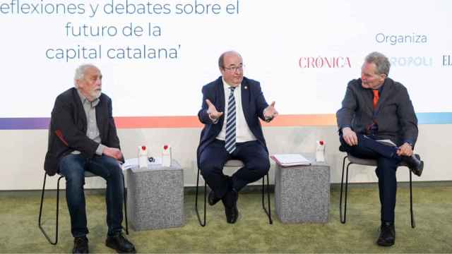El periodista Josep Maria Cortés, el ministro de Cultura Miquel Iceta y el periodista Ignacio Vidal-Folch en la segunda jornada de 'DespertaBCN!' / GALA ESPÍN