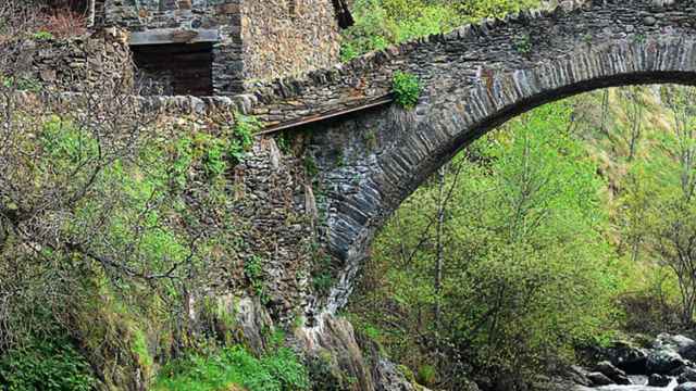 Puente de Lladorre