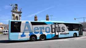 Imagen de un vehículo del Aerobús de Barcelona, cuyo concurso está siendo investigado por posible amaño / CG