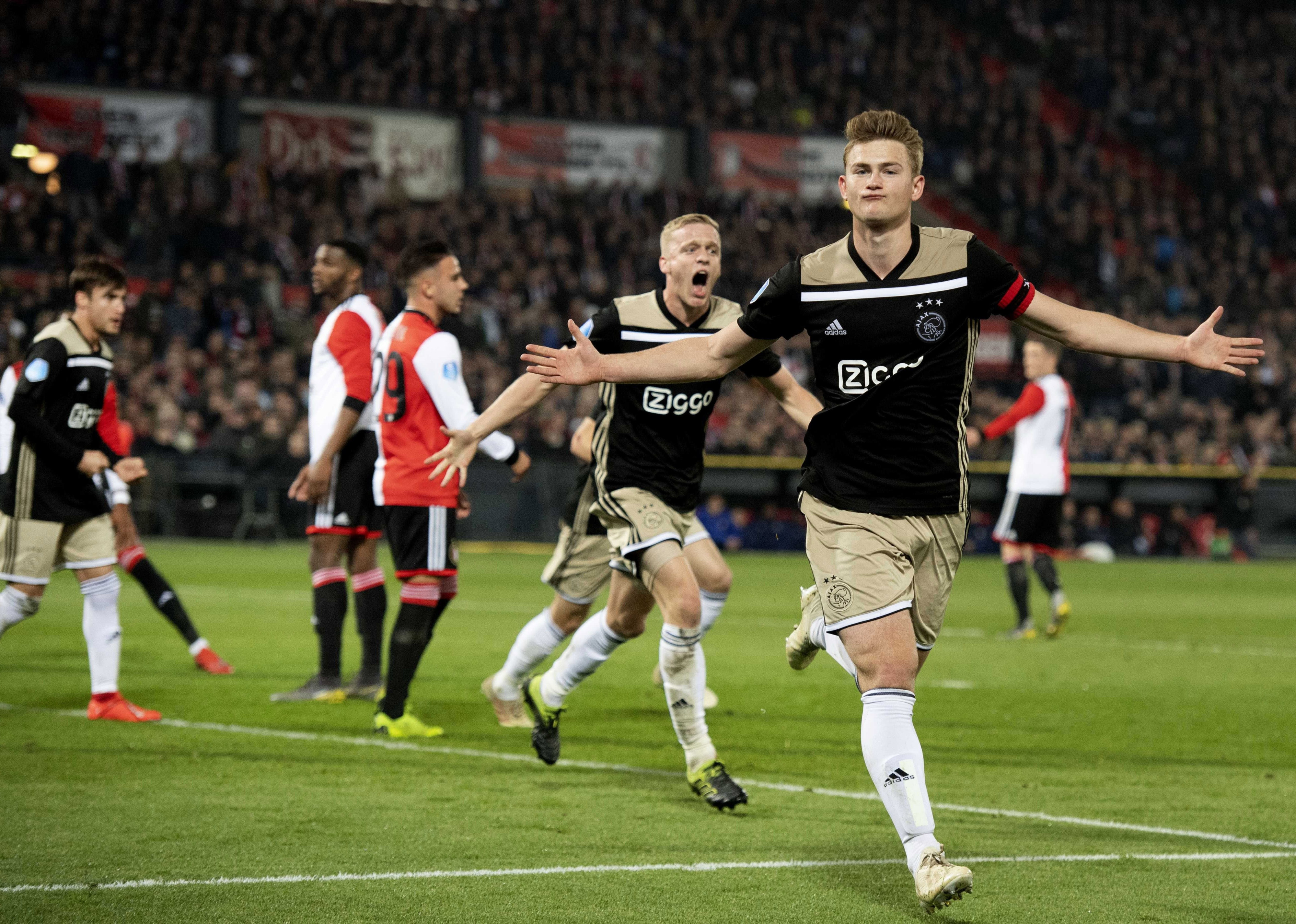 Matthijs de Ligt celebrando un gol con el Ajax de Ámsterdam / EFE