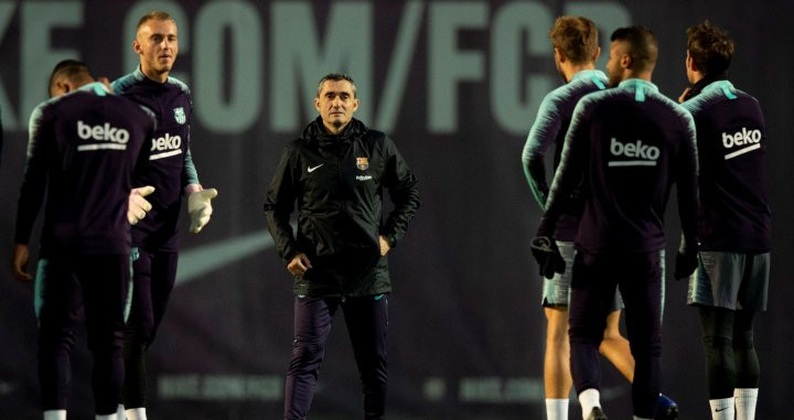 Ernesto Valverde en el entrenamiento previo al partido contra la Cultural Leonesa / EFE