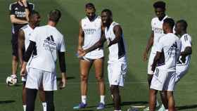 Los jugadores del Real Madrid, durante un entrenamiento previo al partido contra el Real Betis / EFE