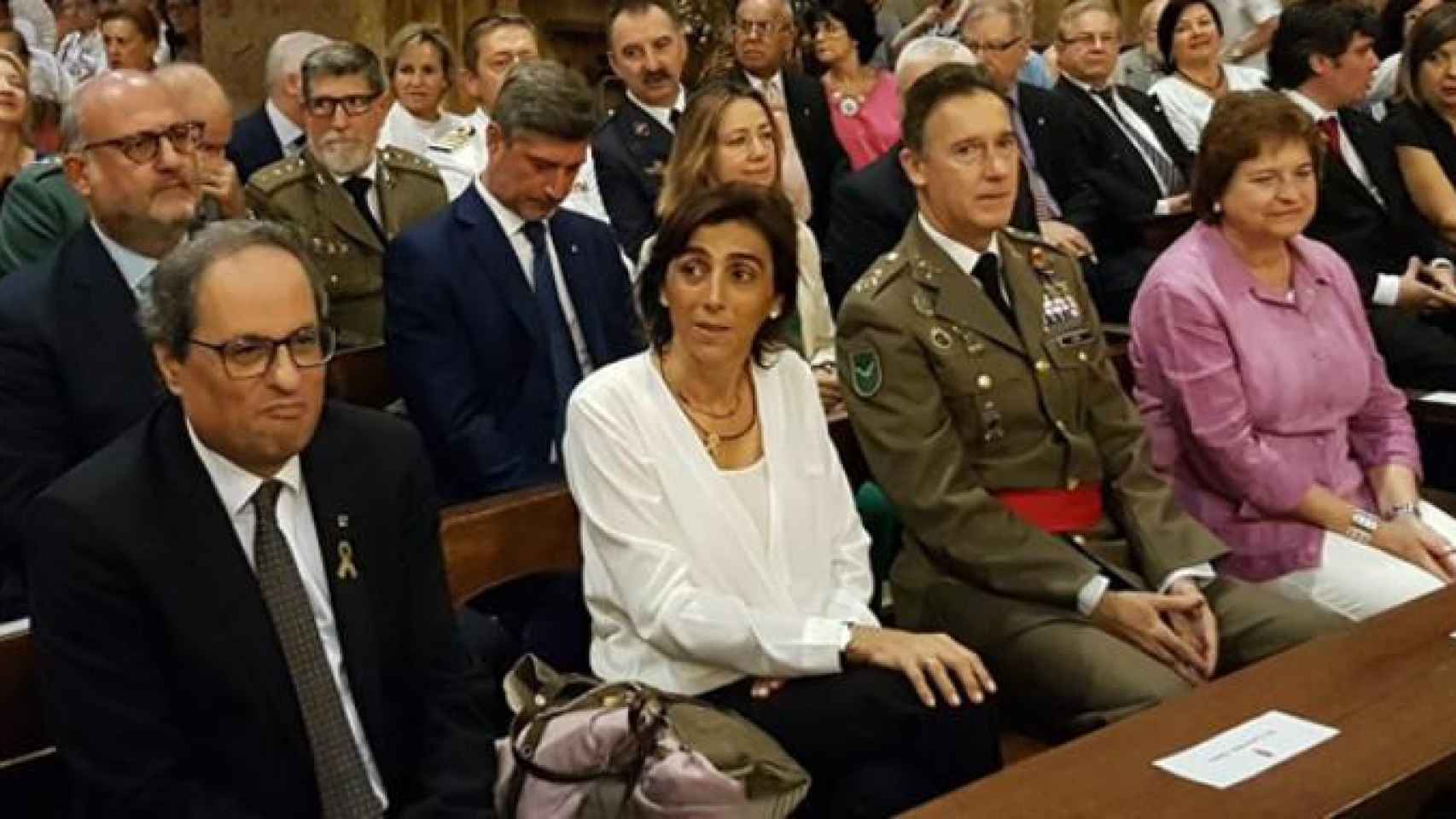 Carola Miró, entre su esposo, Quim Torra, y el teniente general Fernando Aznar Ladrón de Guevara / EUROPA PRESS