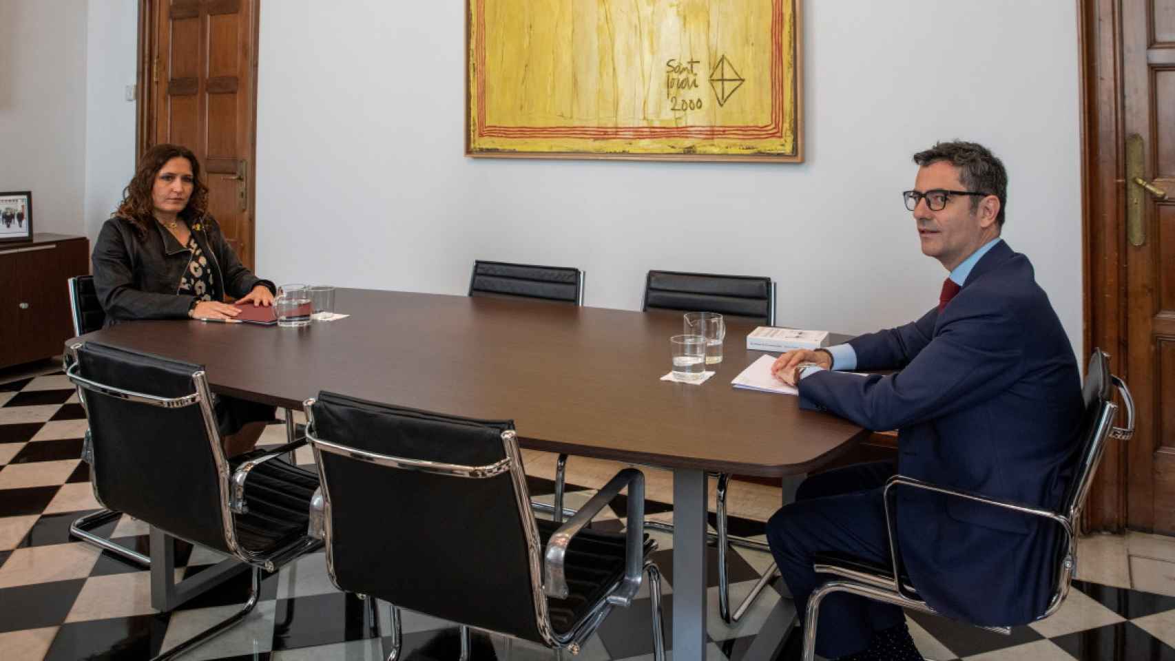 La consellera de la Presidencia, Laura Vilagrà, y el ministro de la Presidencia, Félix Bolaños, durante su encuentro por la presunta trama de espionaje / EUROPA PRESS