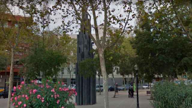 El monumento a las víctimas del terrorismo en el parque de Can Dragó, en Barcelona