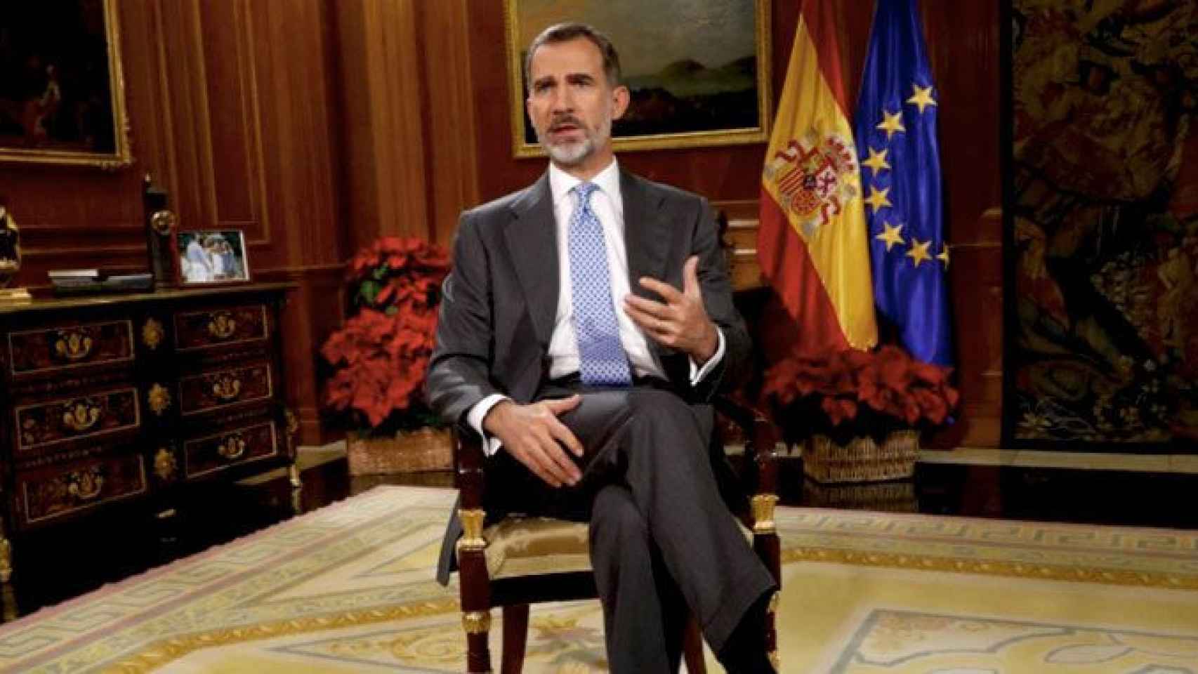 El Rey felipe VI en su mensaje de Navidad, en el que ha pedido que Cataluña recupere la serenidad, la estabilidad y el respeto / CASA REAL