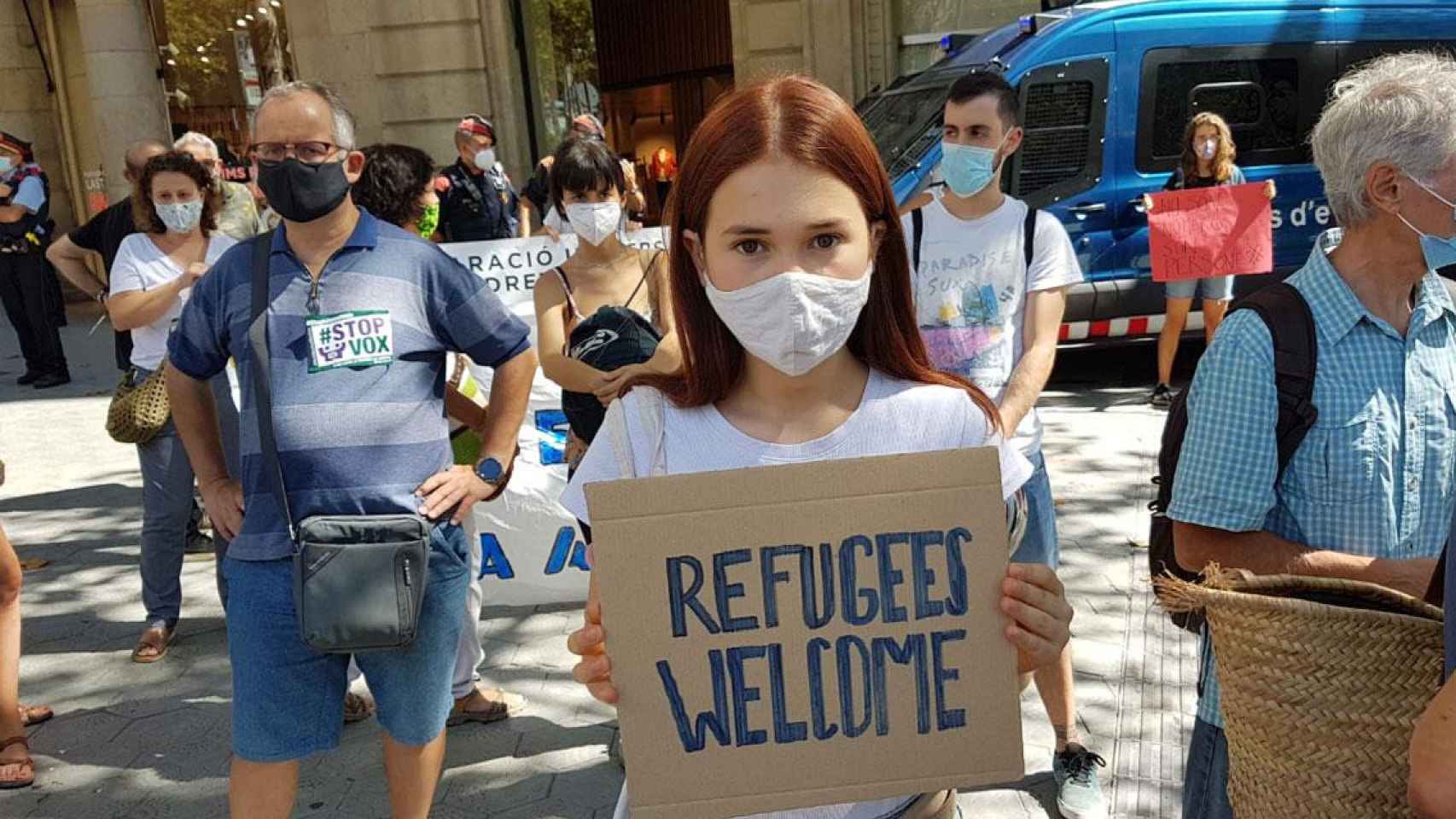 Concentración en Barcelona para reclamar alojamiento seguro para los refugiados de  Lesbos / UCFR BARCELONA