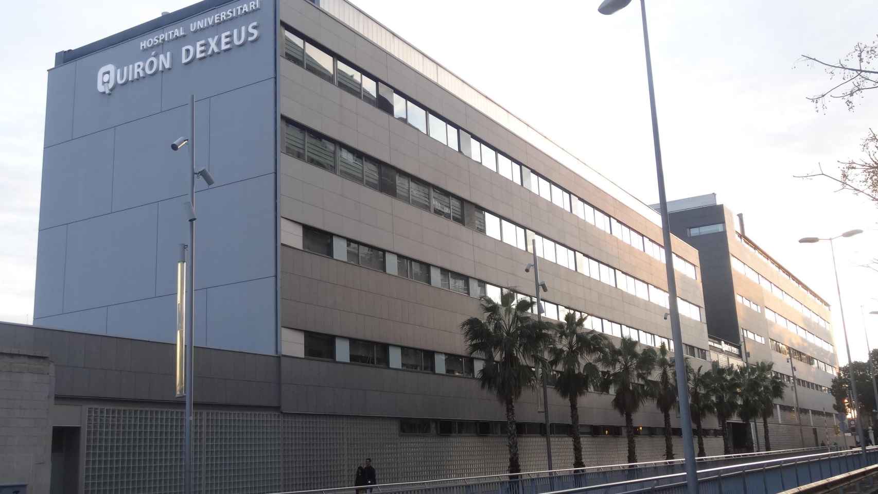 Fachada del Hospital Universitario Dexeus, en Barcelona / WIKIPEDIA