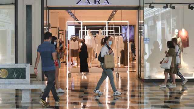 Tienda de Zara (Inditex) en un centro comercial / EP