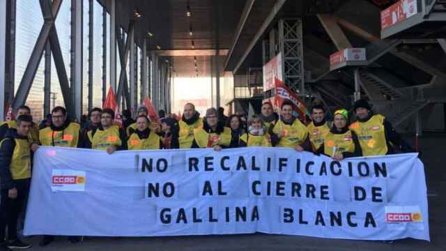 Una imagen de una protesta de los trabajadores de Gallina Blanca, ahora en huelga indefinida / TWITTER