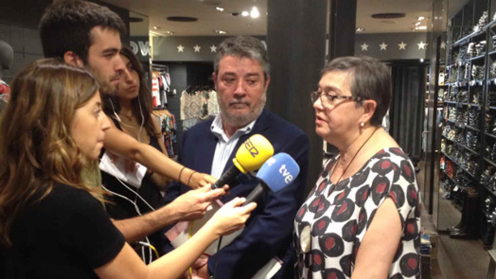 Miquel Angel Fraile y Maria Roa Eritja atienden a los medios de comunicación