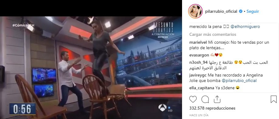 Pilar Rubio mantiene el equilibrio para no caerse de una silla / Instagram