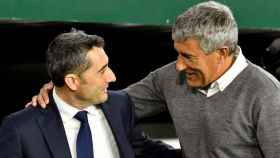Setien saluda a Ernesto Valverde antes de enfrentarse en el Barça-Betis | EFE