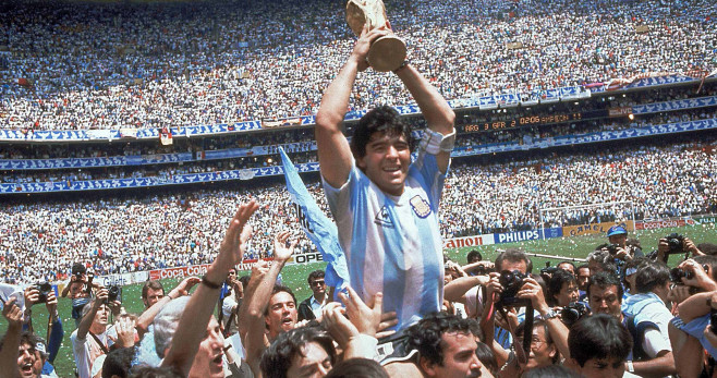 Maradona, campeón del mundo con Argentina en 1986