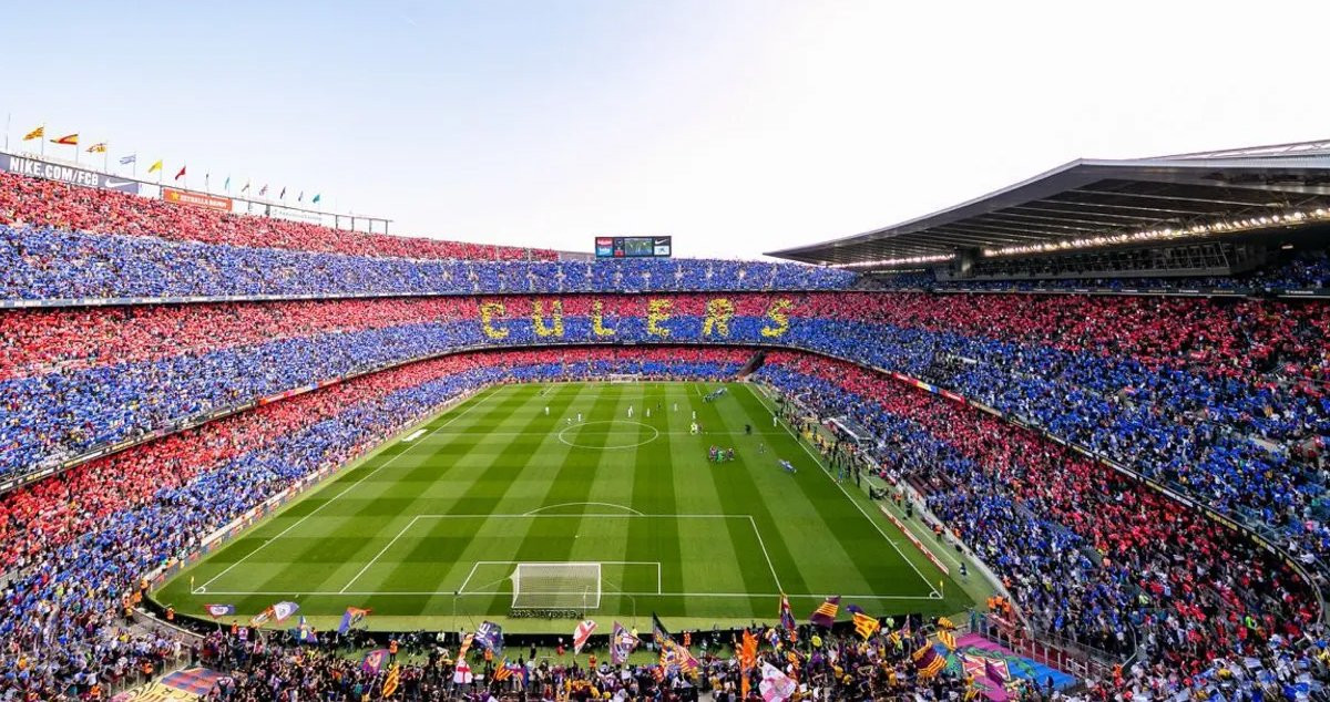 Panorámica de las gradas del Camp Nou en el último clásico entre el Barça y el Real Madrid / FCB