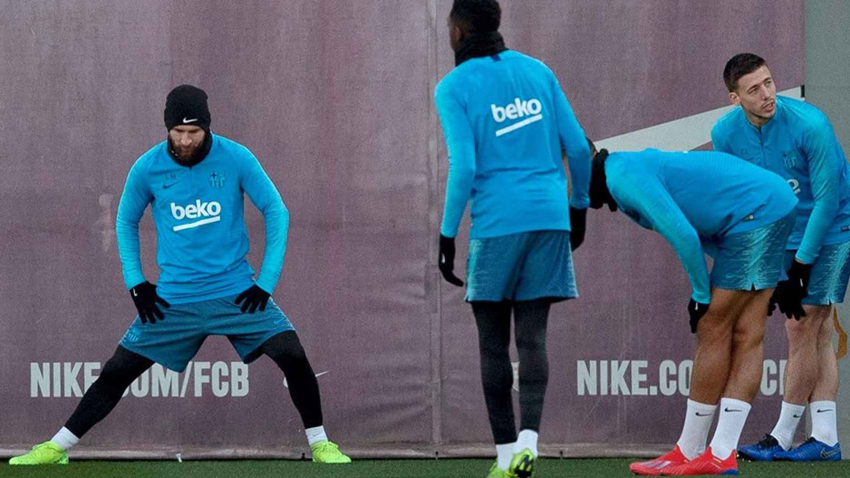 Leo Messi y Lenglet durante un entrenamiento del Barça / EFE