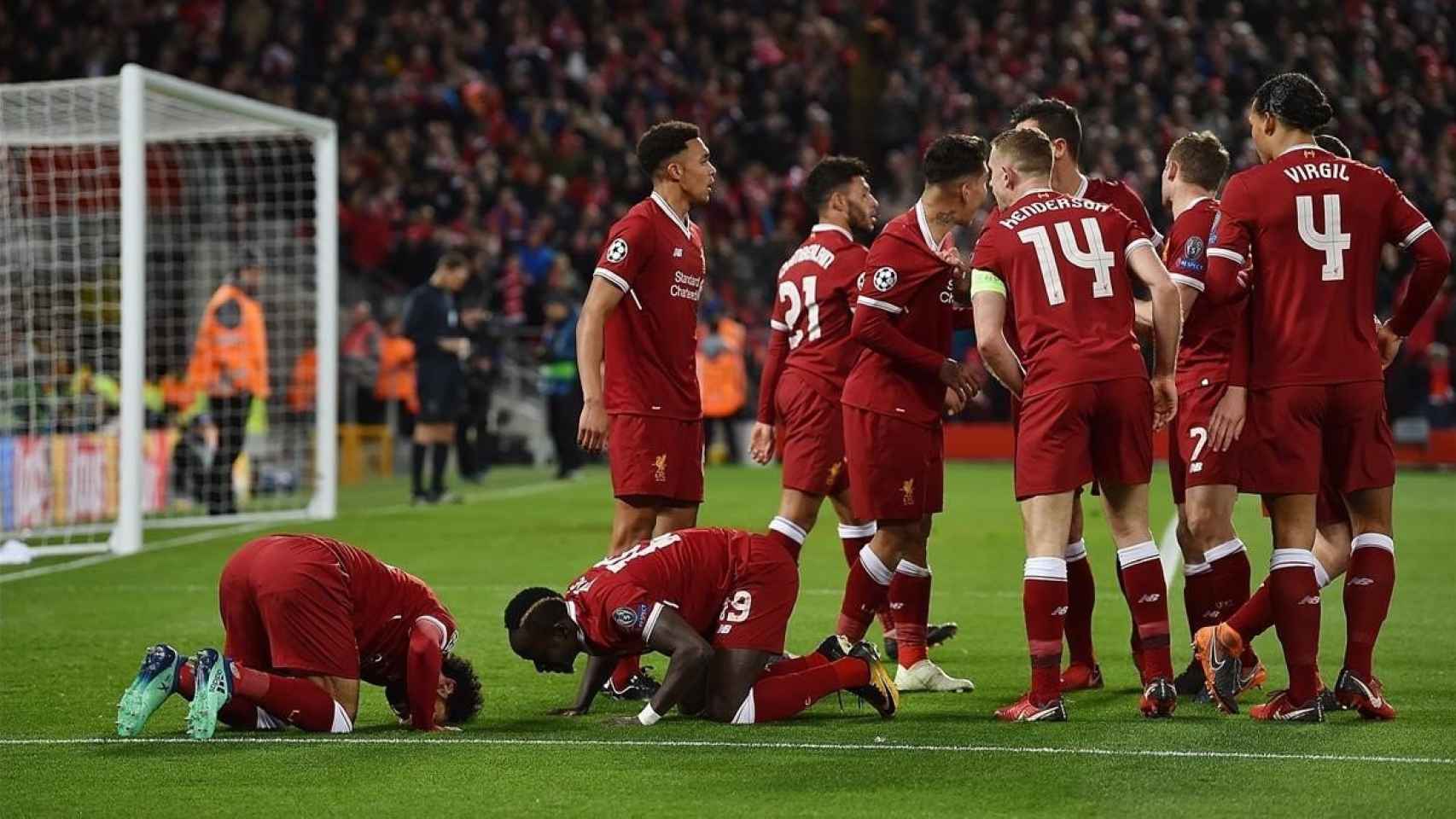 Salah y Mané celebrando un gol con el Liverpool / EFE
