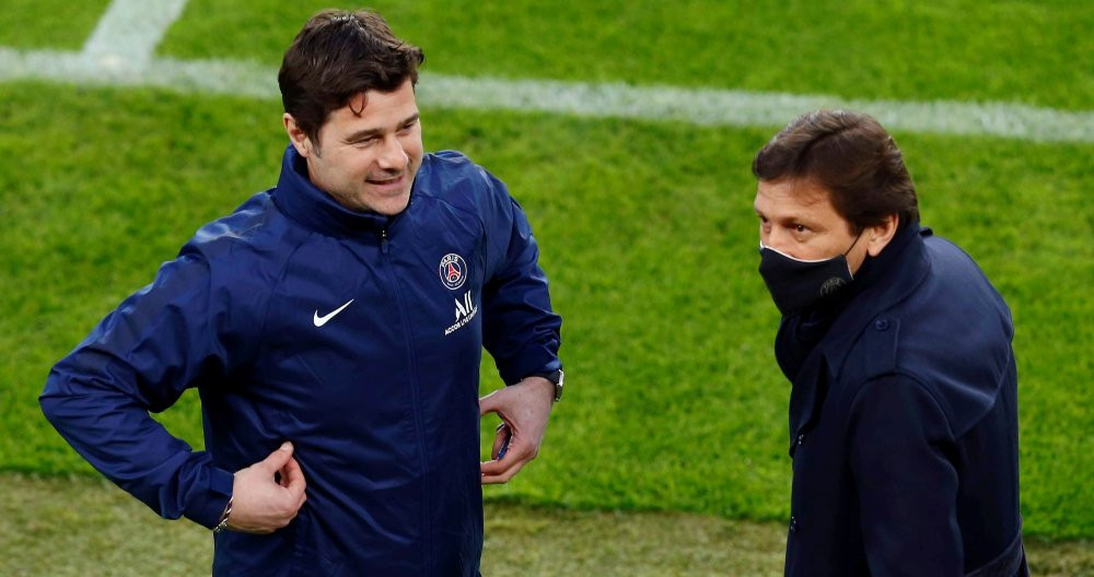 Mauricio Pochettino y Leonardo, entrenador y director deportivo del PSG, en el Camp Nou / EFE